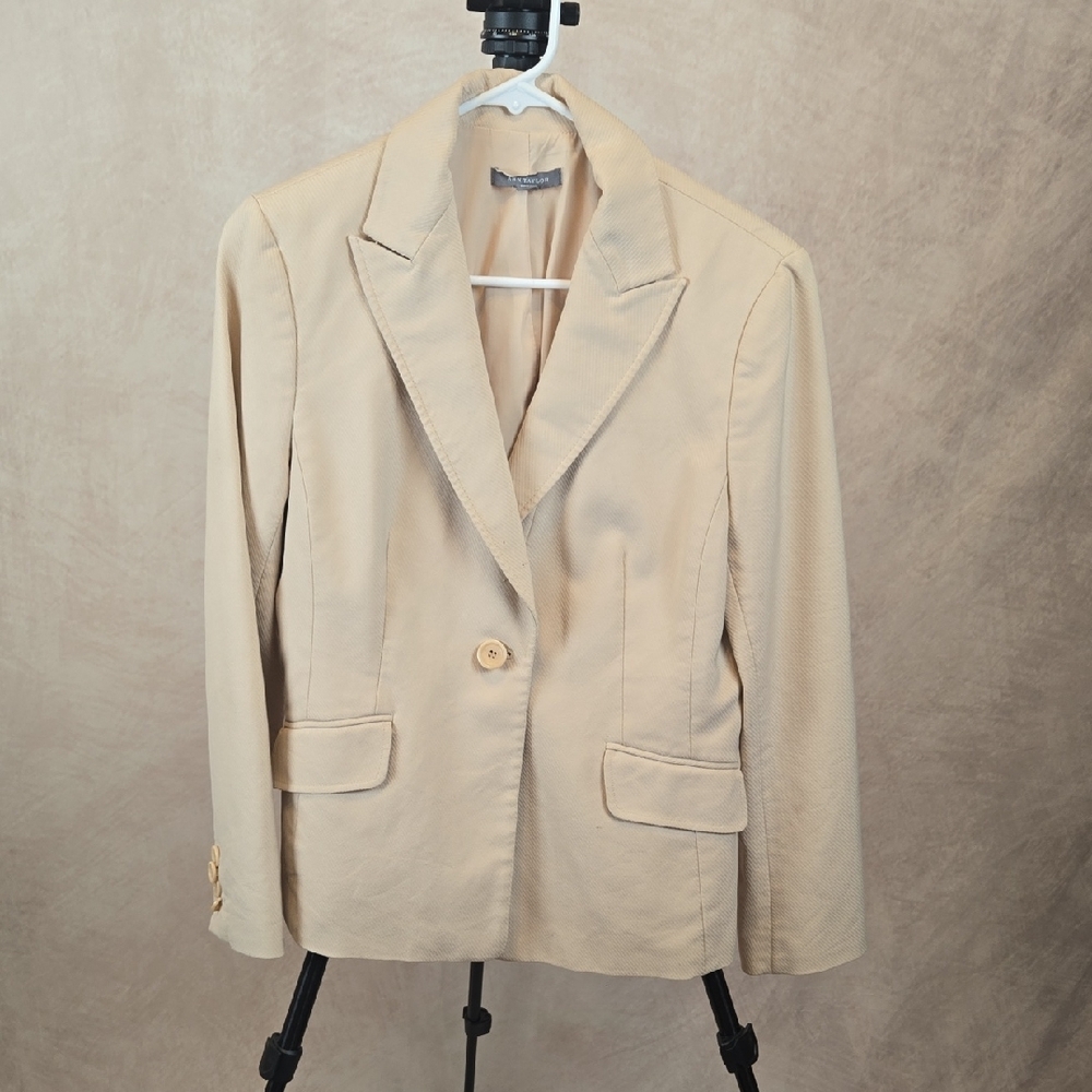 Ann Taylor Classic Tan Blazer
